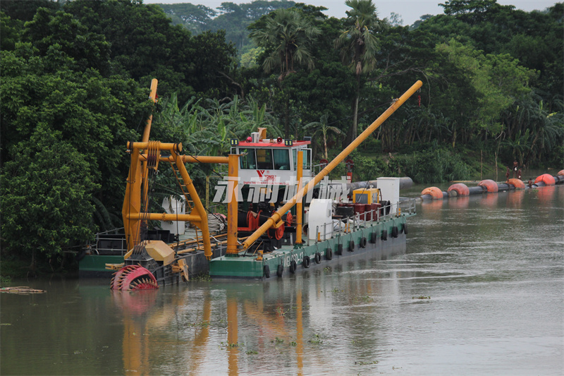  印度尼西亚6000流量挖泥船